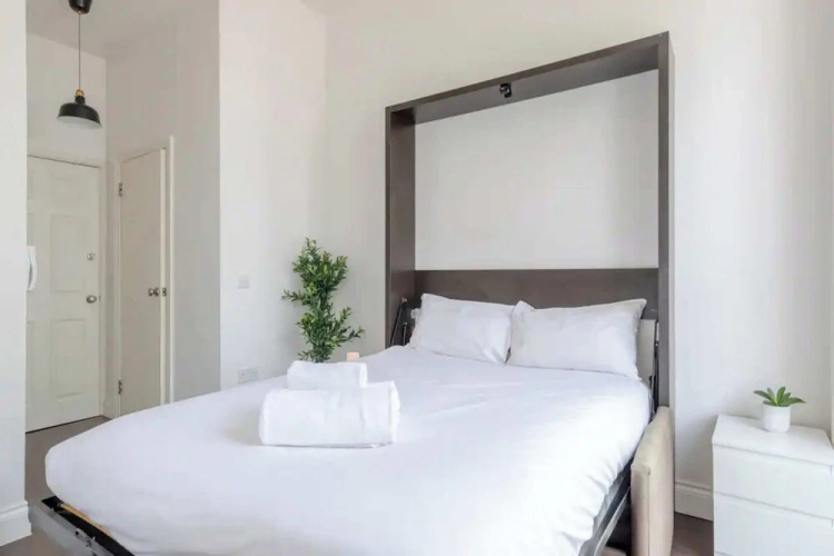 Incredibly Located Studio Flat - Camden Town
