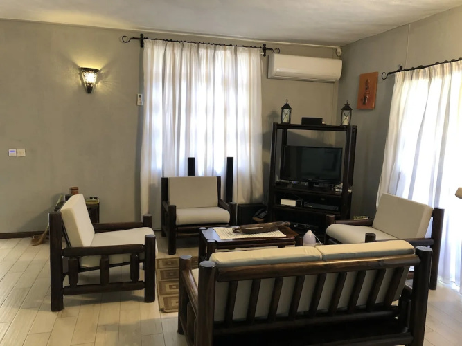 Villa with Heated Pool