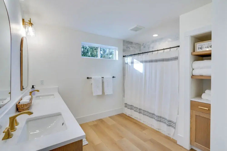 Mountain Home w/ Private Hot Tub & River Access!
