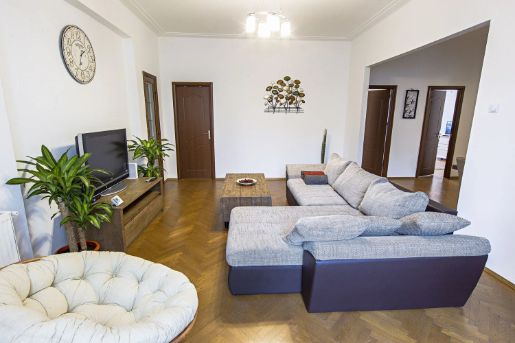 Athenee Residence 1