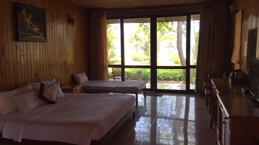 Tan Son Nhat Con Dao Resort