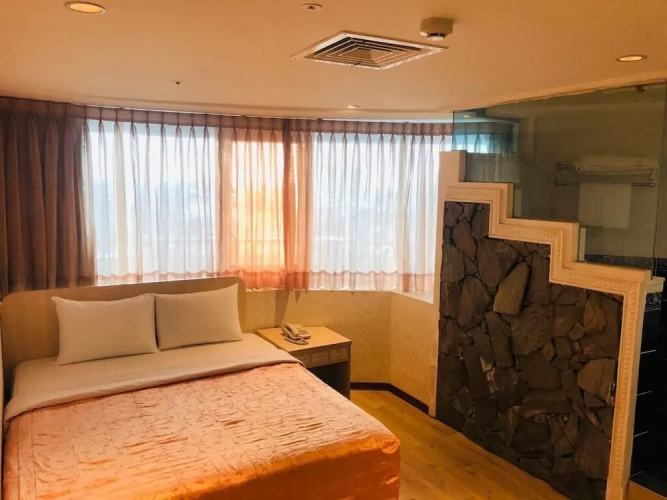 Jing Chen Commercial Hotel