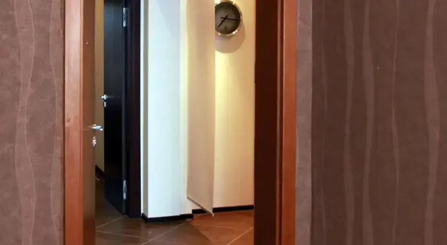 Brown Cottage Apartment