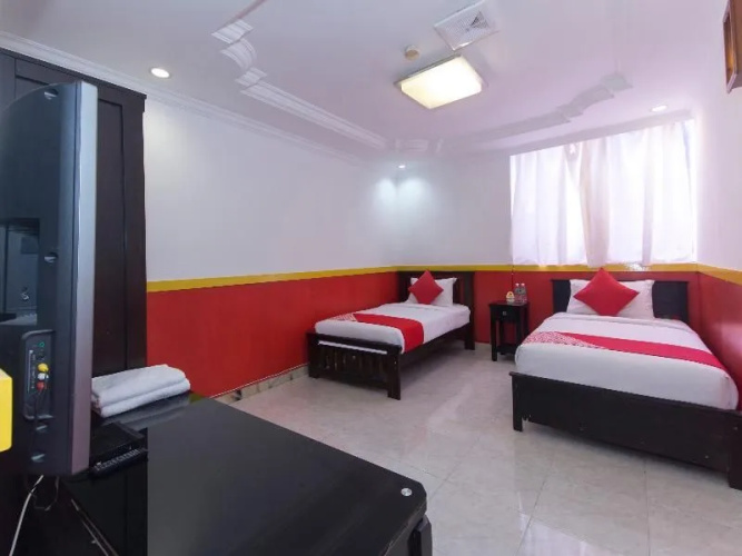 OYO 587 The Dream Hotel