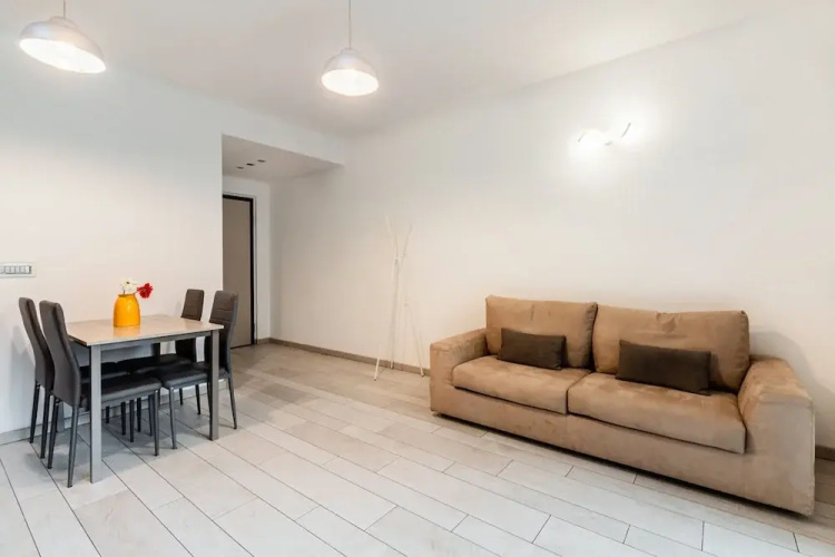 Modern and Spacious Apartment With Terrace