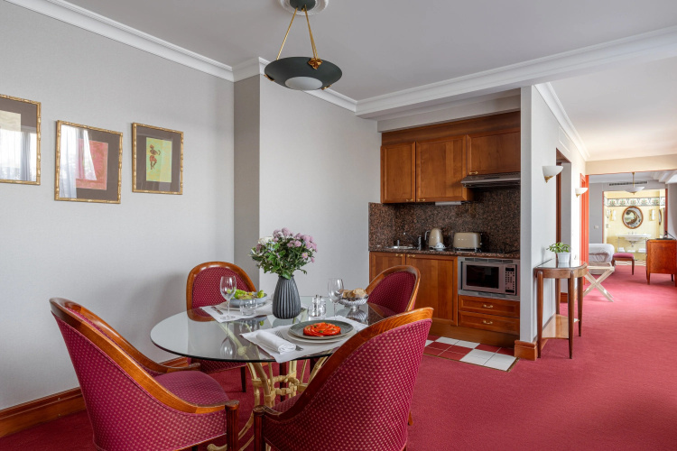 Hotel Royal photo 32