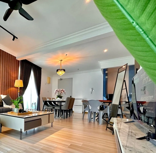 2 Bedrooms Premium Apartment with city view