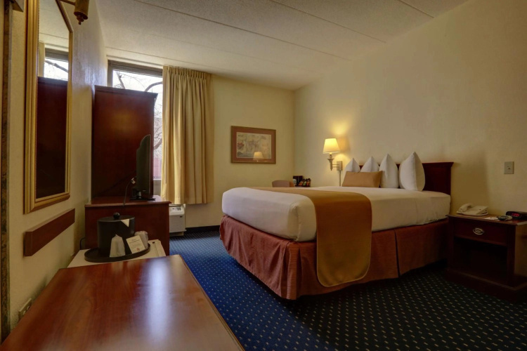 Surestay Plus By Best Western Chicago Lombard photo 7