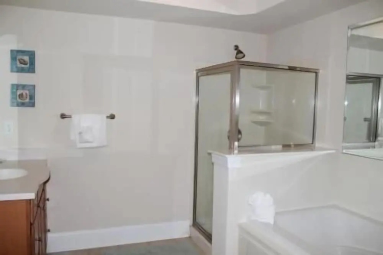 1012 Edgewater
