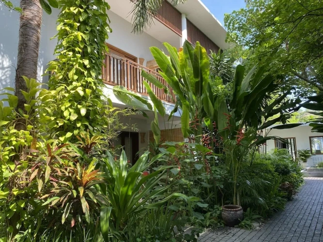 Superior room with balcony and with garden view