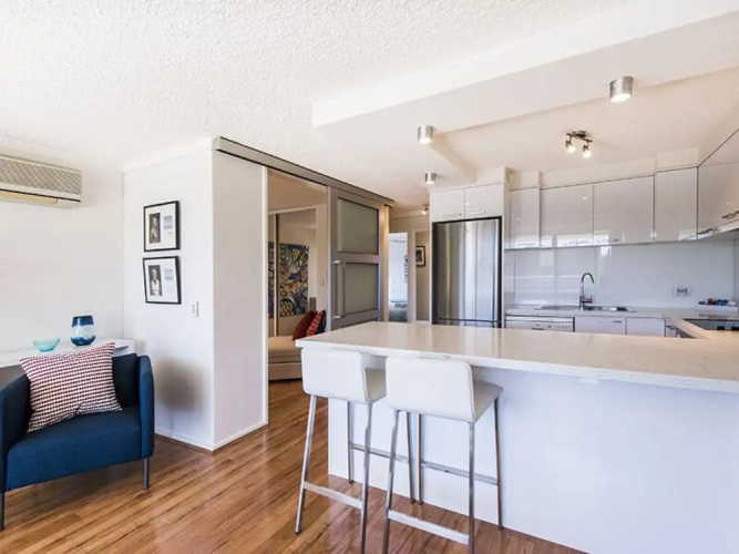 South Perth Deluxe Apartment