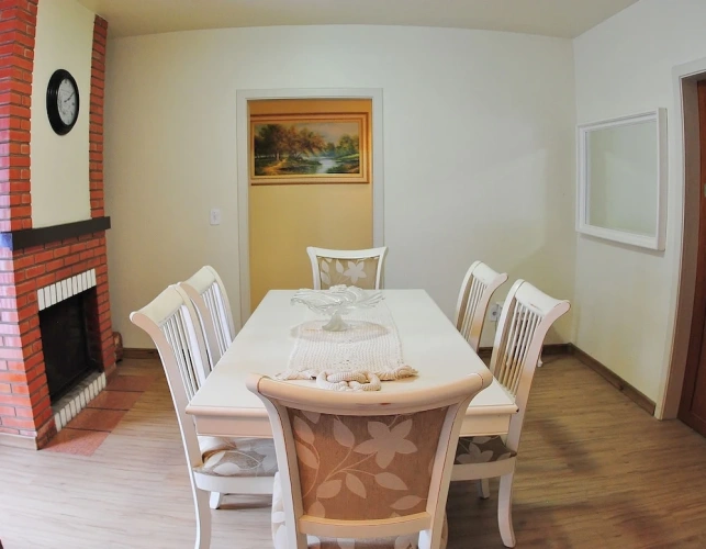 3 Bedrooms Classic Apartment with balcony and with garden view