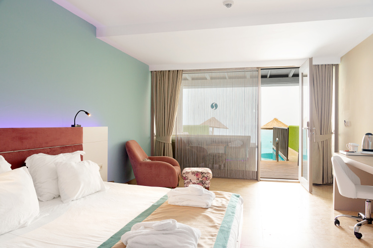 Flora Garden Beach Hotel