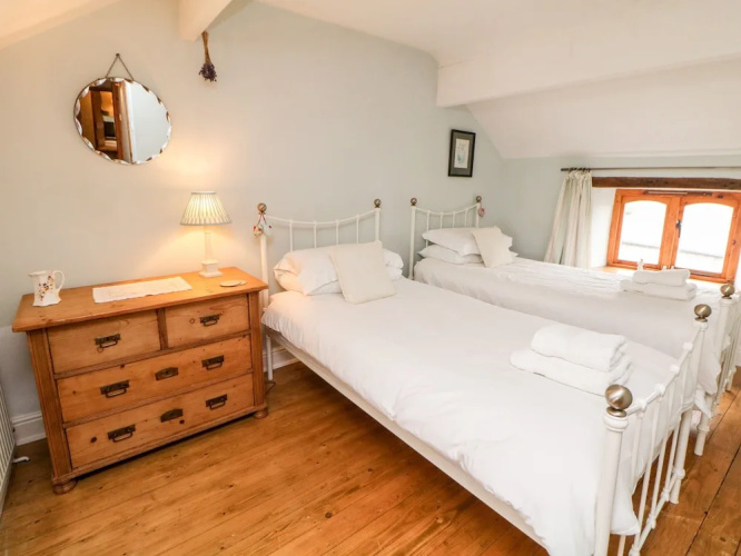 Kempshill Cottage
