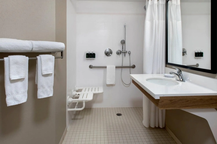 1 Bedroom Quadruple Suite