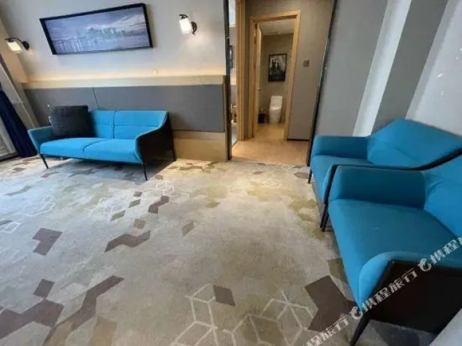 Deluxe Double Suite