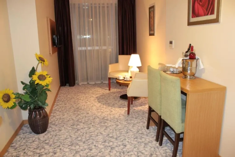 Double Suite