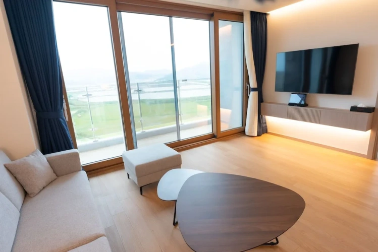 Superior Quadruple Family room