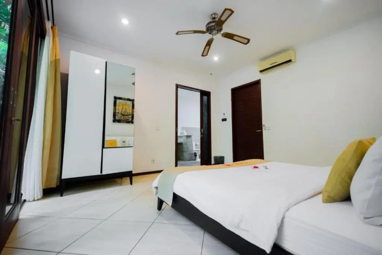 3 Bedrooms Villa