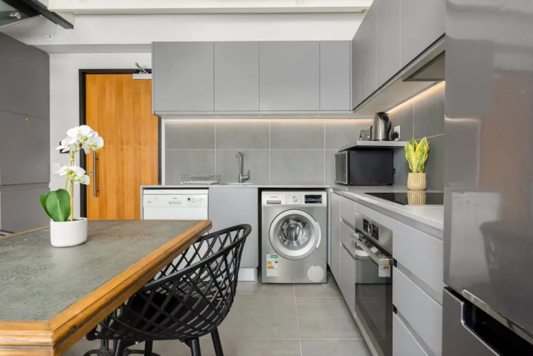 Stylish 1bed Secure Mountain Views