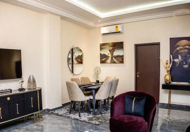 2 Bedrooms Family Apartment with balcony and with city view