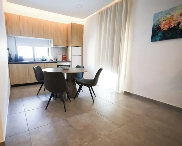 Executive Suite with city view