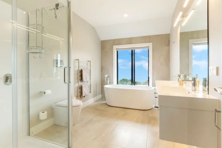 4 Bedrooms Luxury Cottage with sea view