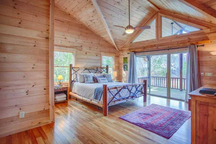 Aska Lakeside Lodge