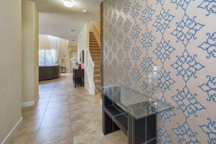 Spacious Vacation Home With Pool Jacuzzi Near Disney