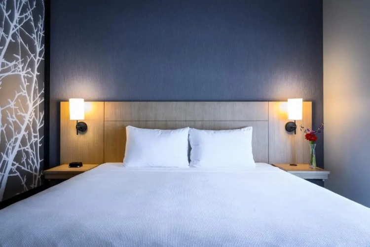 Den Double room