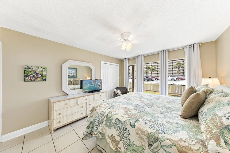Seaside Beach & Racquet Condos