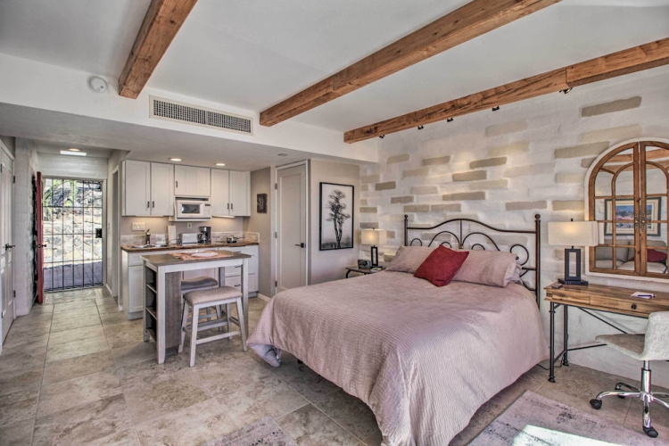 Catalina Mountain Studio w/ Tucson Valley Views