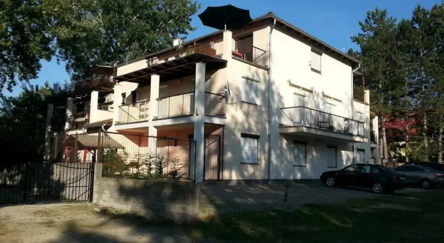 Tulipan Apartment