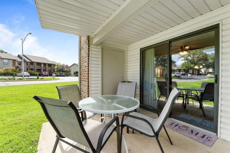 Dream Weaver 2 Bedroom Condo by RedAwning
