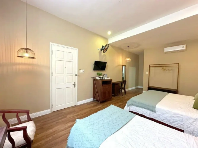 Standard Triple Family room with balcony