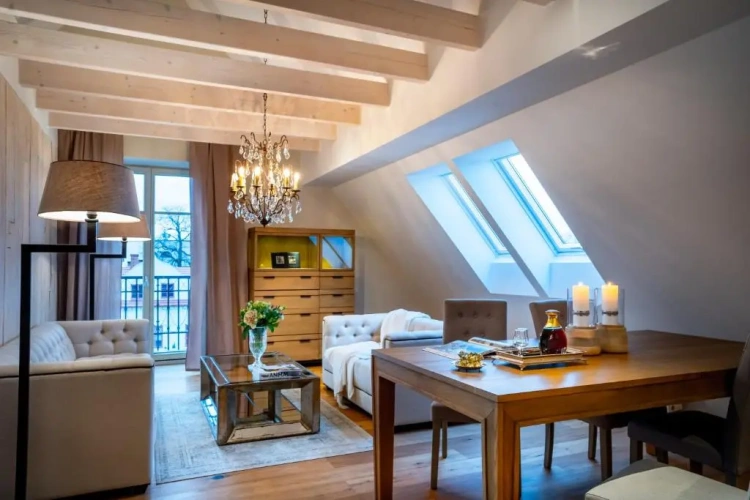 2 Bedrooms Suite with balcony
