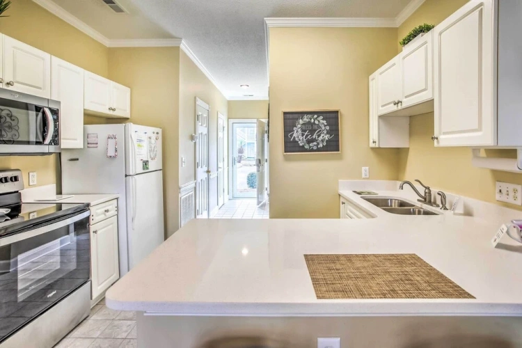 1 Bedroom Apartment