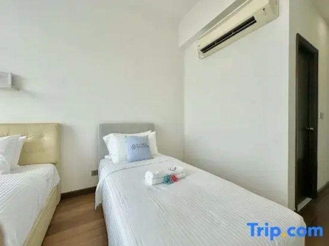 3 Bedrooms Apartment