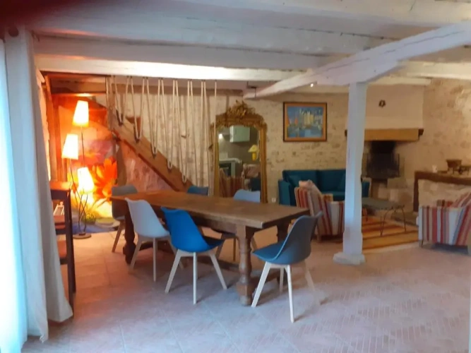 Standard Family room with garden view