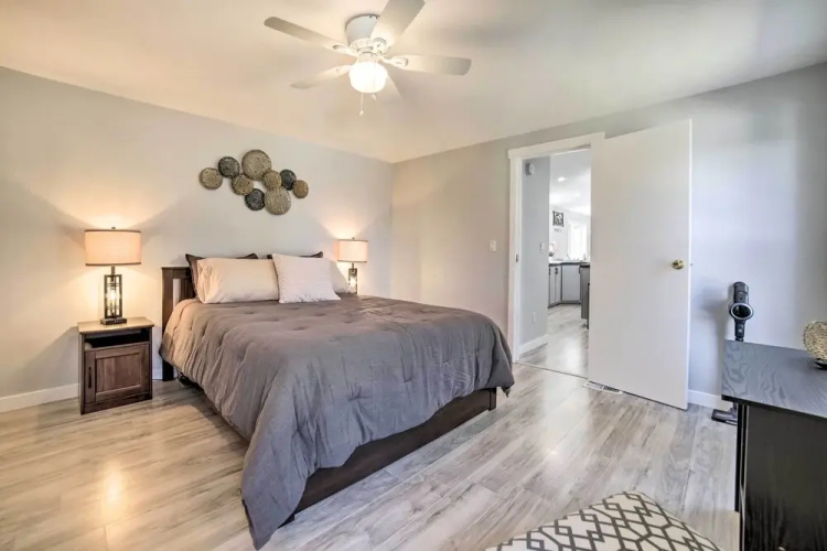 Cozy Ashton Abode w/ Yard - Near Park & Pool!