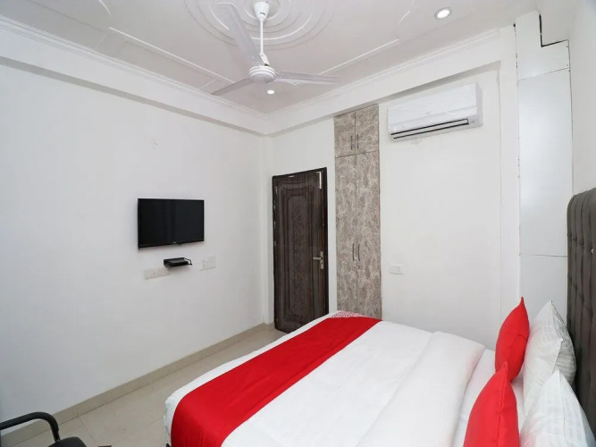 OYO 26119 Star Hotel
