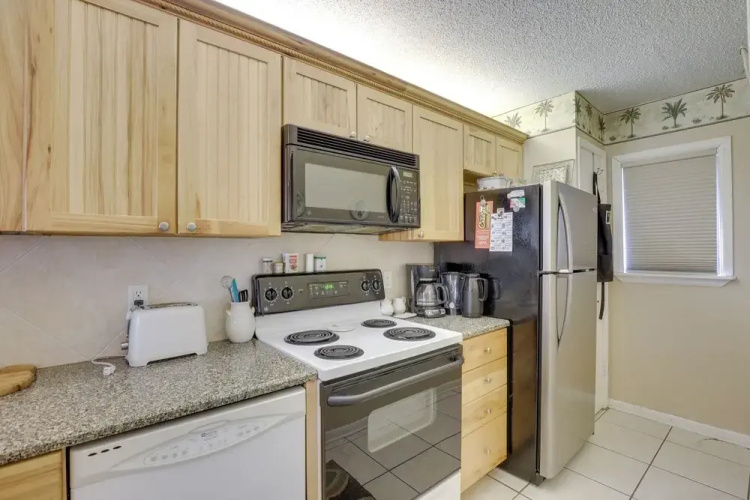 St Augustine Resort Condo - Walk to Crescent Beach