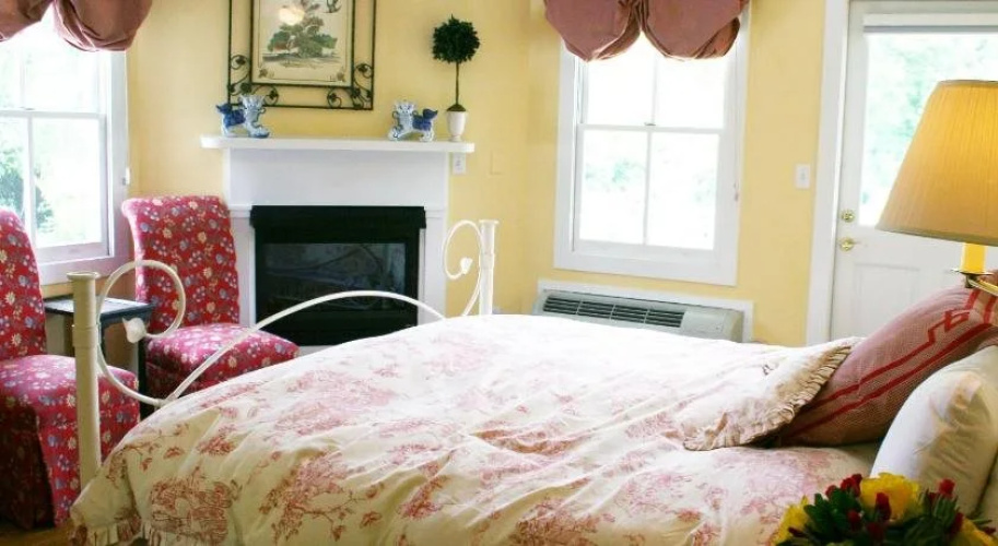 Five Gables Inn And Spa