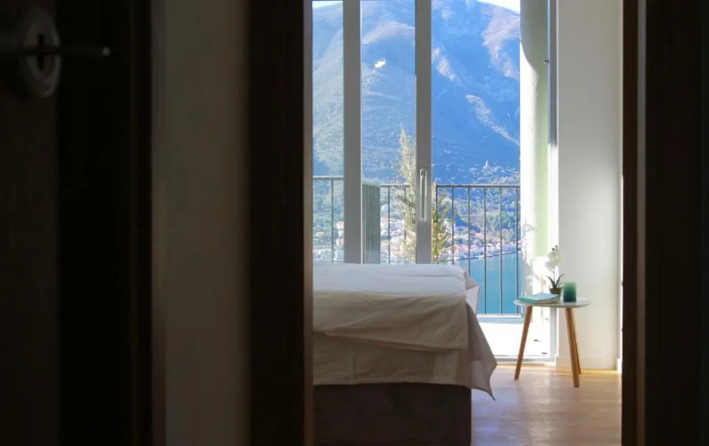 Alkima 1 BR apartment with a sea view