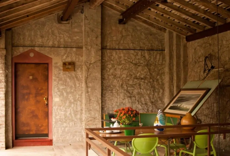 Junior Suite with balcony and with view
