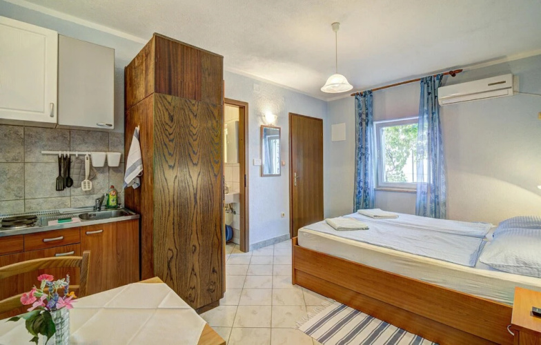 Nice Apartment in Senj With Wifi