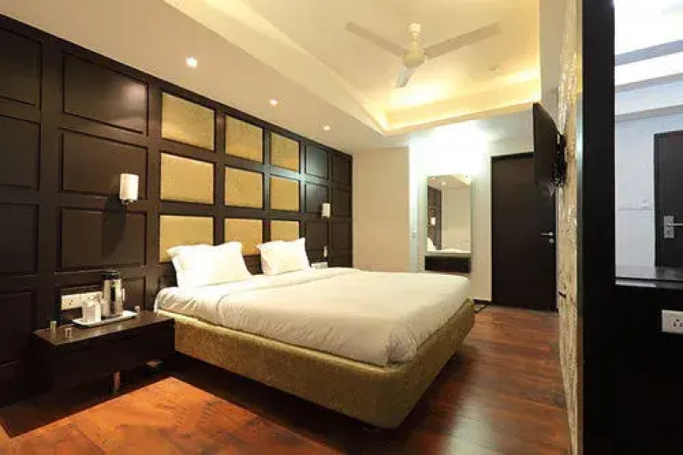 Celestia the Hotel
