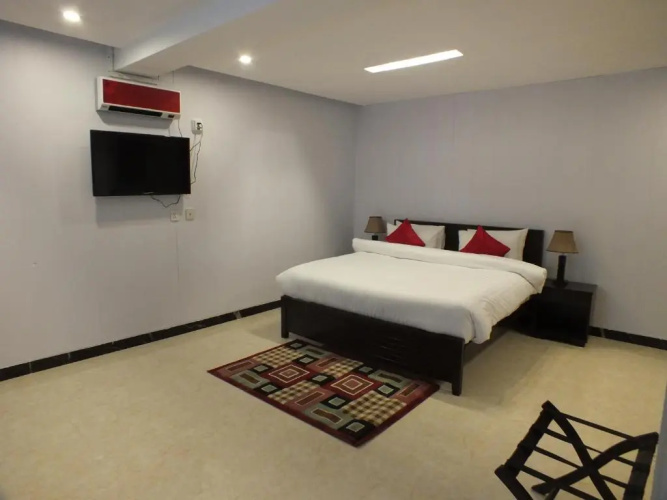 Humming Bird Resort And Executive Suites