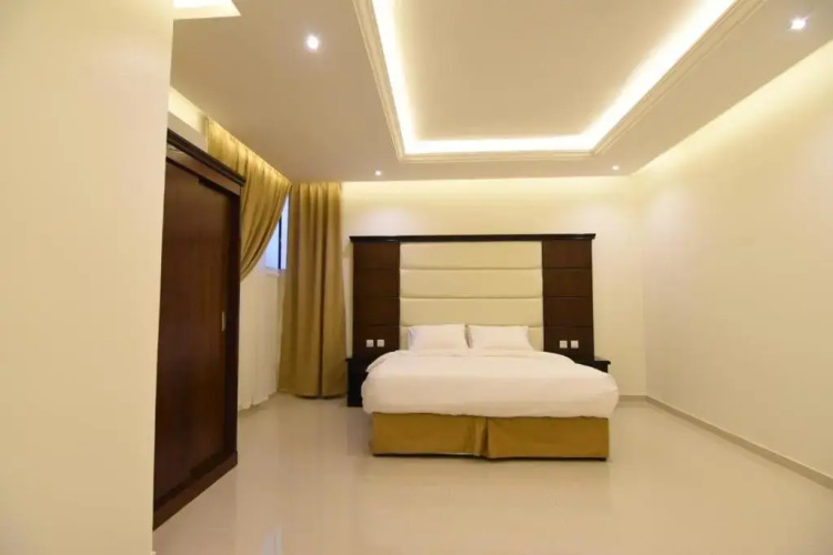 Golden White Hotel