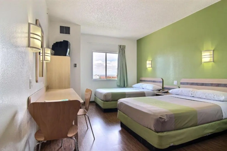 Deluxe Quadruple room